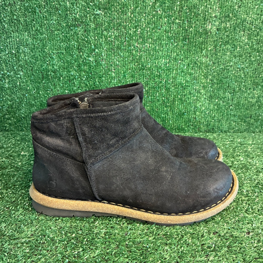 Born Tinley Suede Side Zip Comfort Distressed Ankle Booties Black Womens Size 9